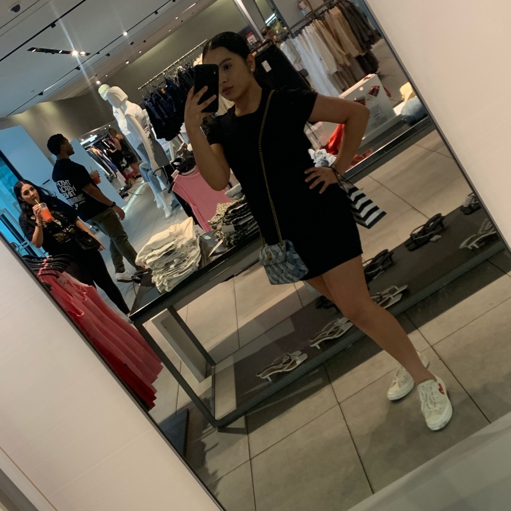 Meet your Posher, Alondra